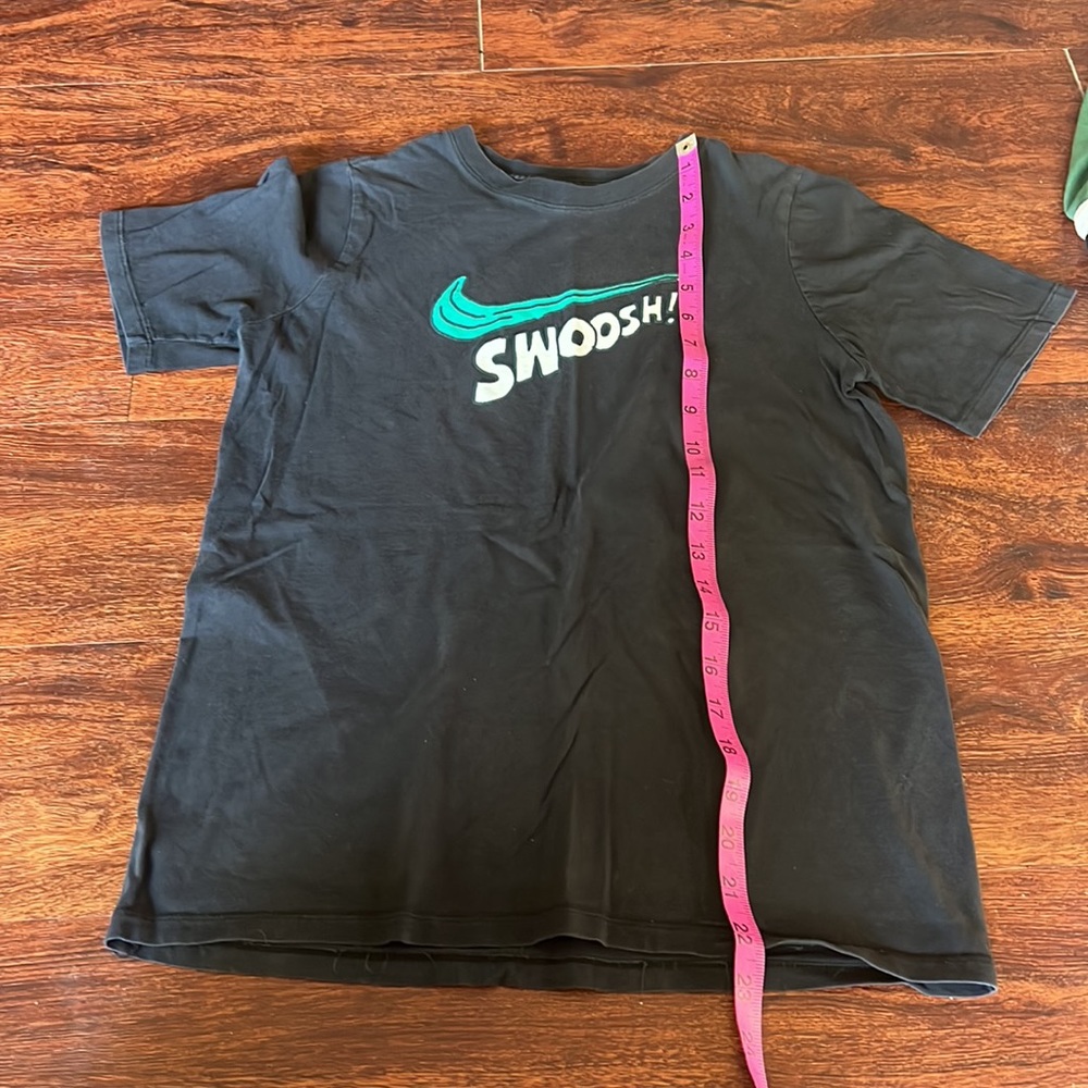 Nike tee - Picture 4 of 6